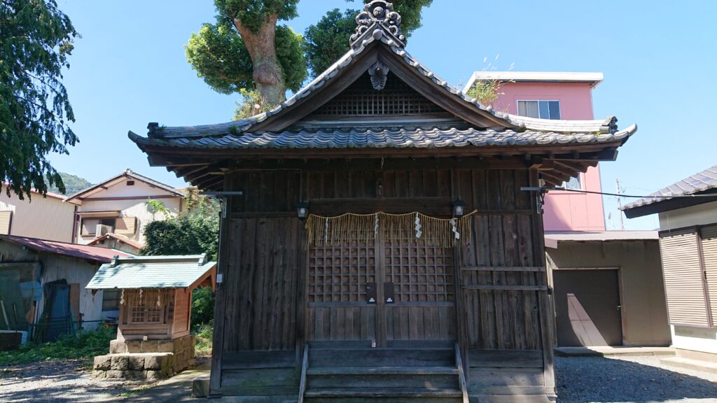 鎌田八幡神社拝殿