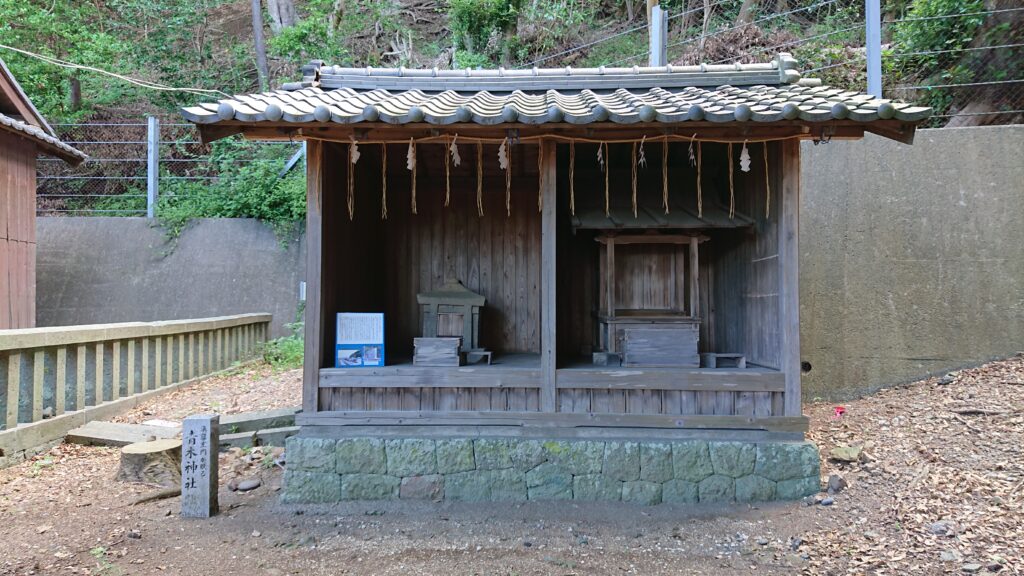 青木神社（右側は津島神社）